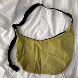 BAGGU medium crescent